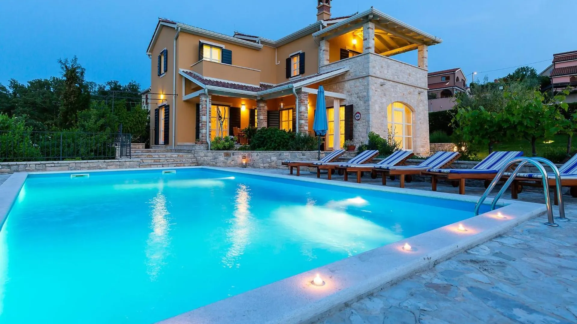 Villa In Monti Ana Steps From Pore Beach Montižana Κροατία